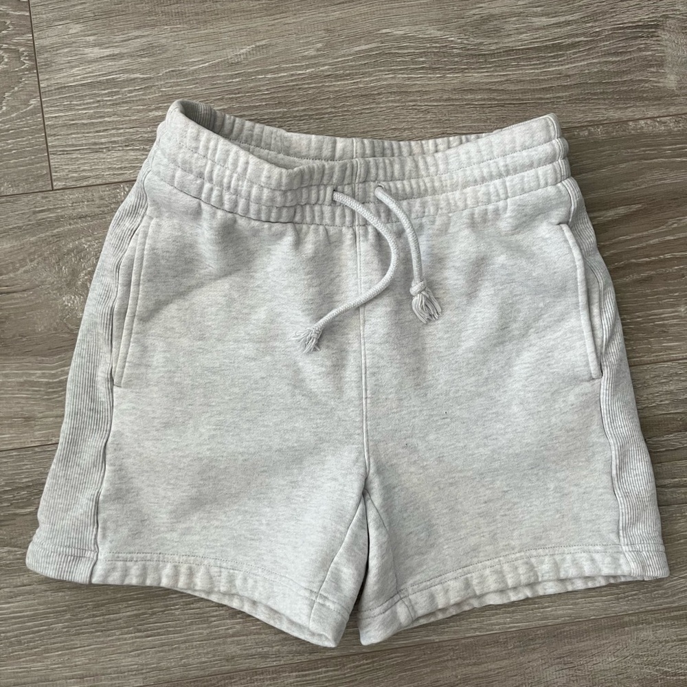 Aritizia Sweat Shorts